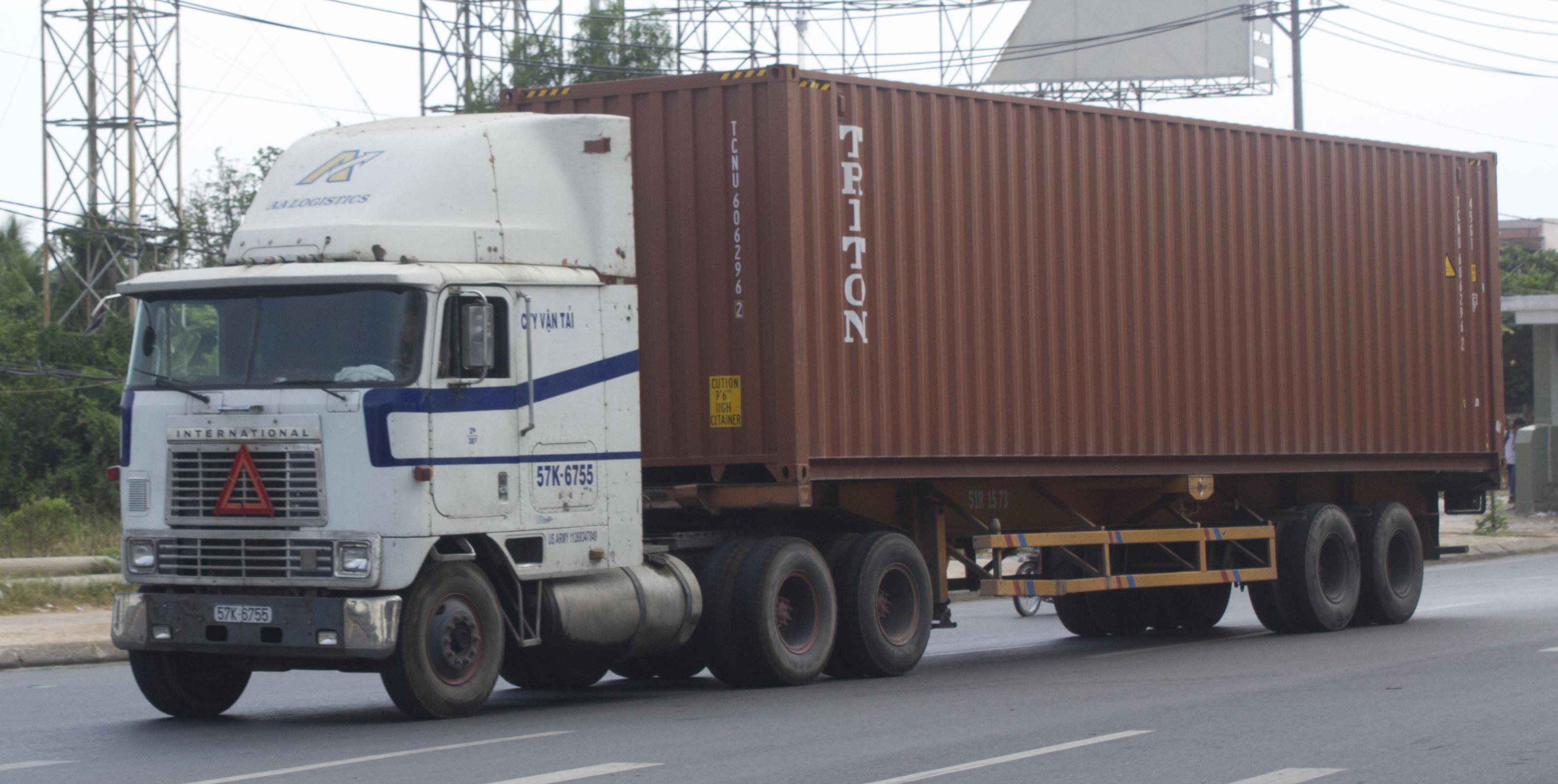 Ships, Trains, Trucks and Big Boxes  The Complexity of Intermodal Freight \u2014 Georgia Truck 